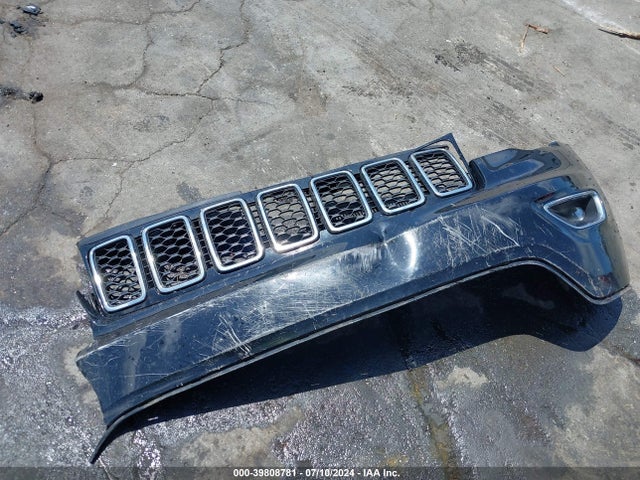 1C4RJEAG9HC845873 Jeep Grand Cherokee Laredo 4x2