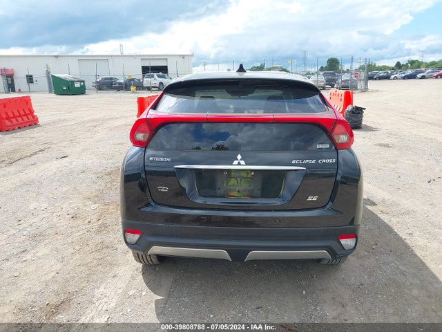 JA4AT5AA2JZ051524 Mitsubishi Eclipse Cross Se
