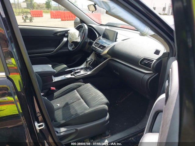 2018 MITSUBISHI ECLIPSE CROSS JA4AT5AA2JZ051524 Photo 4