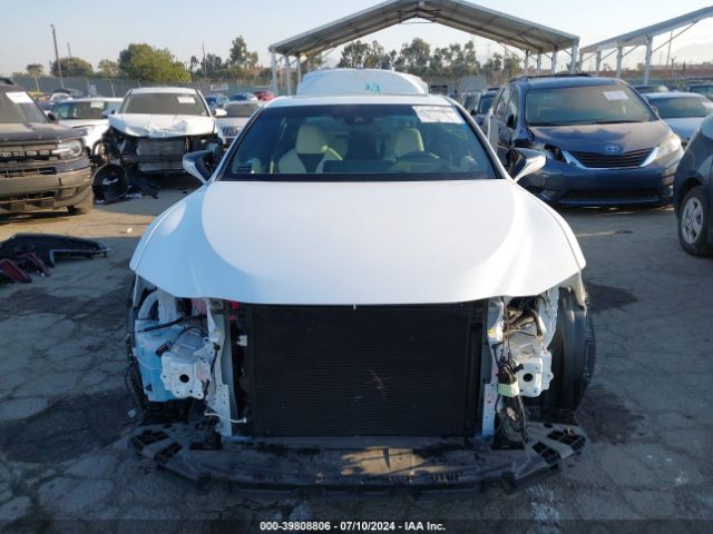 58ABA1C18PU030323 Lexus Es 300h F Sport Handling