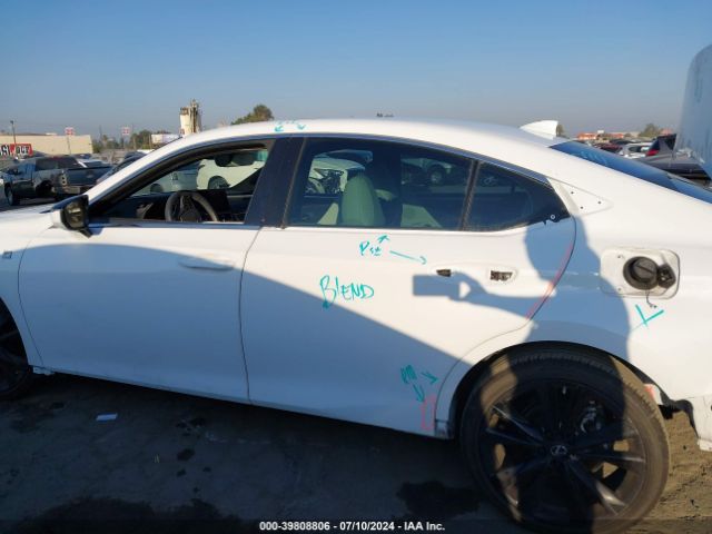 58ABA1C18PU030323 Lexus Es 300h F Sport Handling