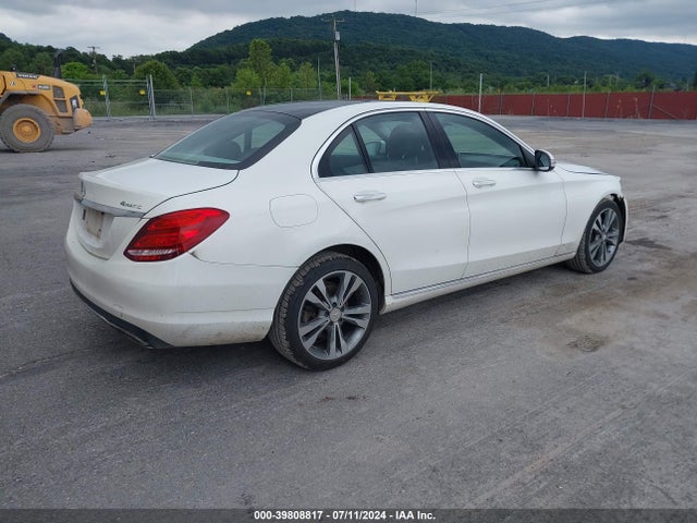 55SWF4KB3FU086167 Mercedes-Benz C 300 4matic/luxury 4matic/sport 4matic