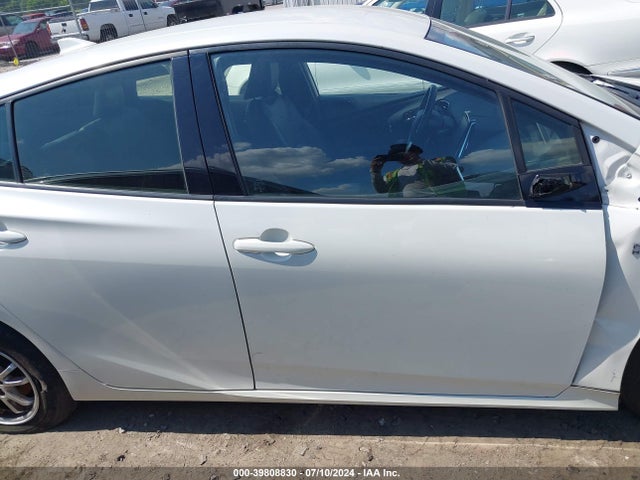 Toyota Prius Prime Premium 2017 JTDKARFP5H3050661 Image 14