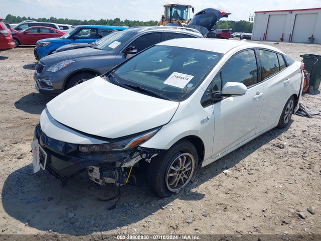 Toyota Prius Prime Premium 2017 JTDKARFP5H3050661 Image 2