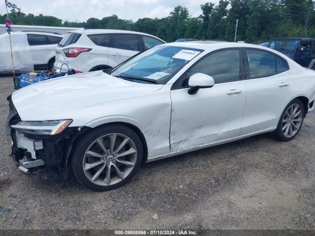 7JRA22TK8MG080427 Volvo S60 T6 Momentum