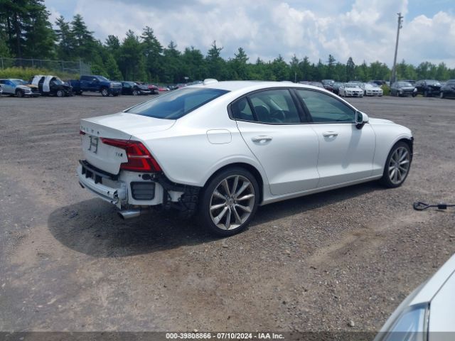 7JRA22TK8MG080427 Volvo S60 T6 Momentum