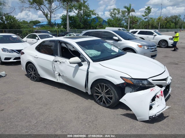 Toyota CAMRY SE 2021 4T1G11AK0MU564937 главное изображение