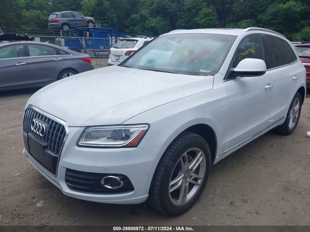 Audi Q5 2.0t Premium 2015 WA1LFAFP4FA091647 Image 2