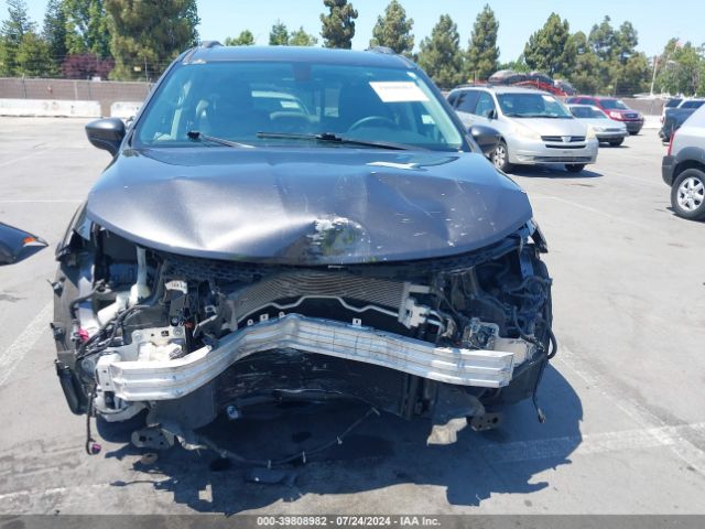 2C4RC1DG3LR195761 Chrysler Voyager Lxi