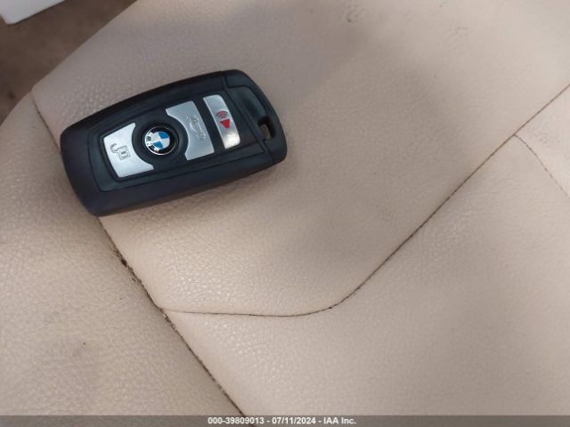 WBA8E5G54GNU21961 BMW 320i Xdrive