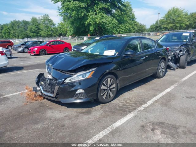 1N4BL4DW9NN345159 Nissan Altima Sv Intelligent Awd