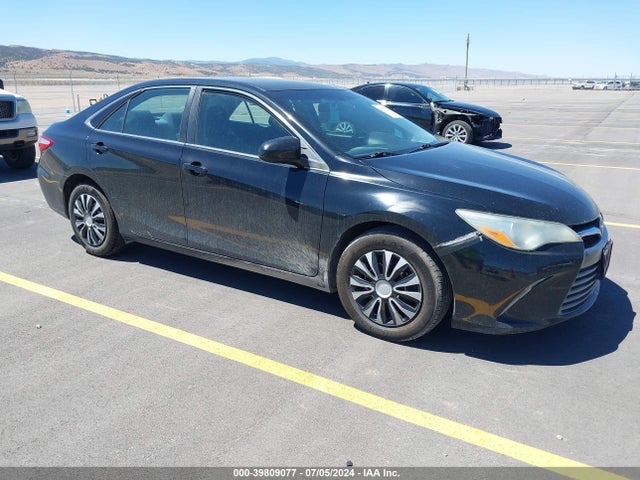 Toyota CAMRY LE 2015 4T4BF1FK5FR478147 main image