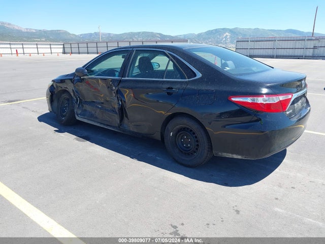 Toyota CAMRY LE 2015 4T4BF1FK5FR478147 Image 3