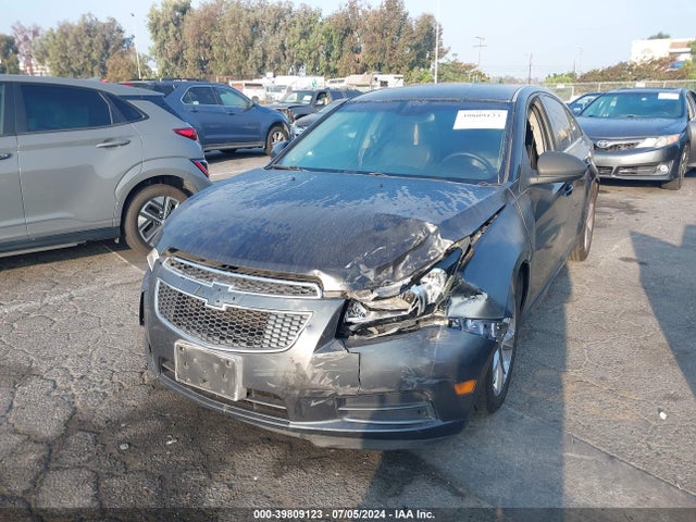 Chevrolet Cruze 2lt Auto 2014 1G1PE5SB5E7311992 Image 2