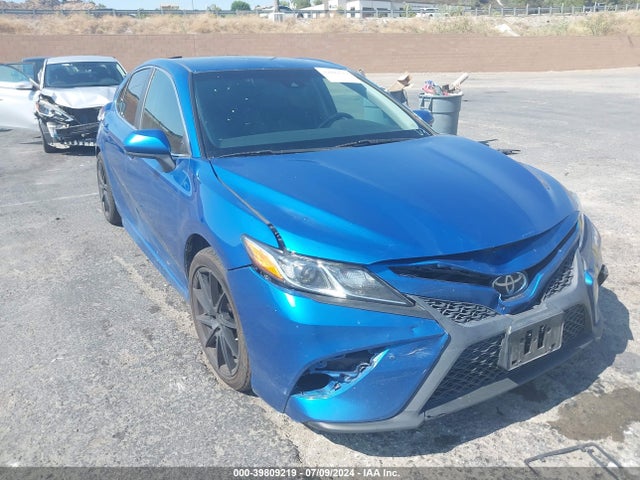 2018 4T1B11HKXJU153265 главное изображение