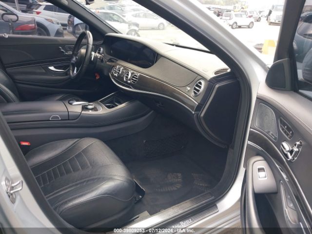 WDDUG8DB4LA503364 Mercedes-Benz S 560