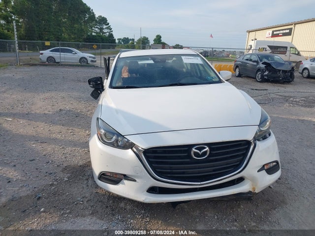 Mazda Mazda3 Touring 2018 3MZBN1V32JM171430 Image 13