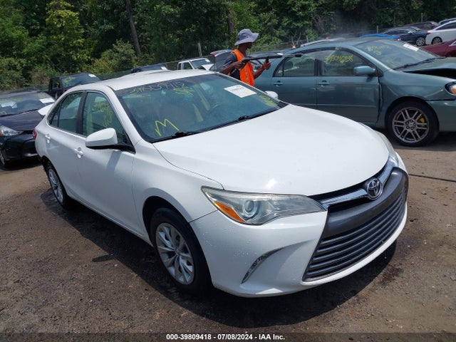 Toyota CAMRY LE 2016 4T4BF1FK4GR550246 main image