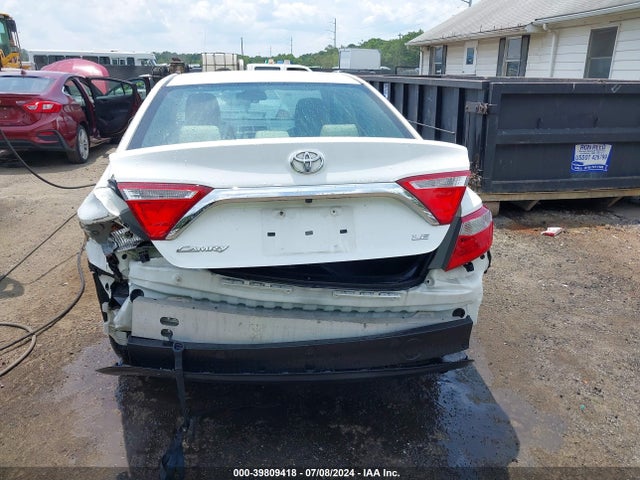 Toyota CAMRY LE 2016 4T4BF1FK4GR550246 Image 17