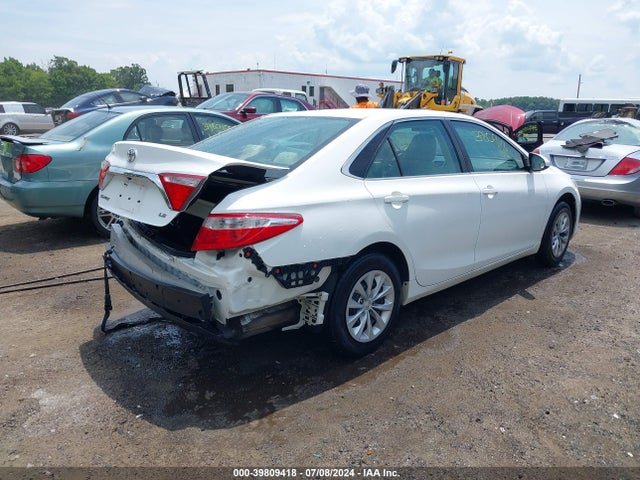 Toyota CAMRY LE 2016 4T4BF1FK4GR550246 Image 4