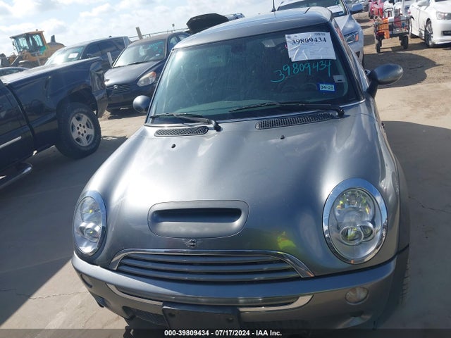 2005 MINI COOPER S WMWRE33465TG95535 Photo 5