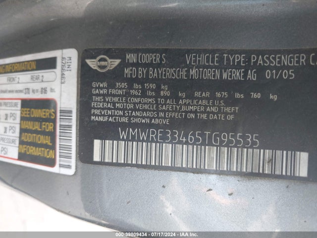 2005 MINI COOPER S WMWRE33465TG95535 Photo 8