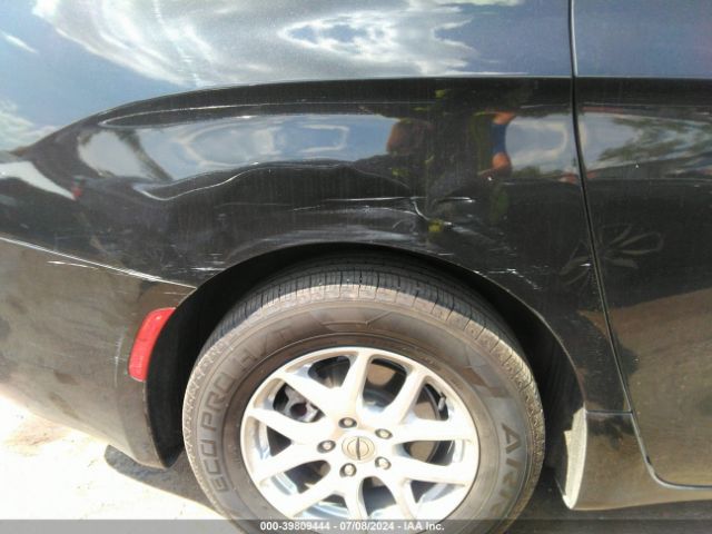 2C4RC1DG4MR566525 Chrysler Voyager Lxi