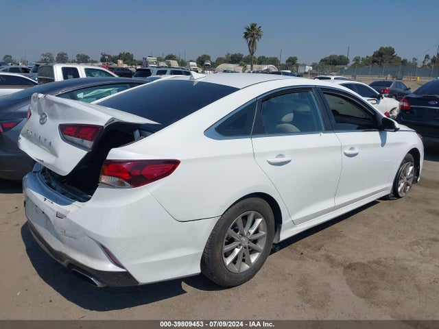 Hyundai SONATA SE 2018 5NPE24AF0JH626405 Image 4