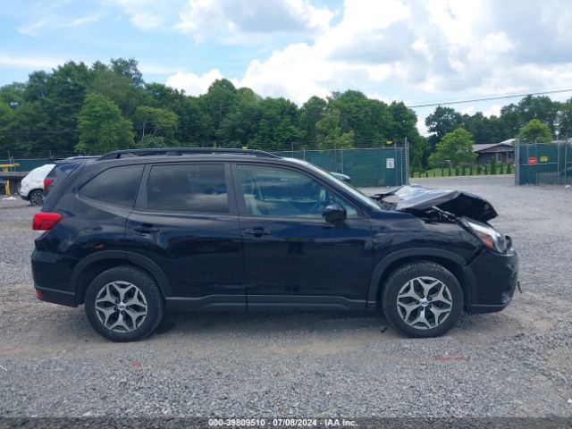 JF2SKAEC9KH415111 Subaru Forester Premium