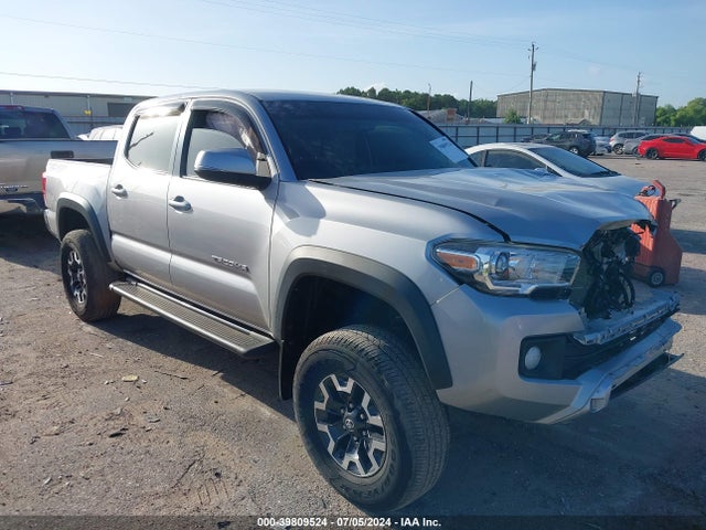 Toyota Tacoma Trd Off Road 2017 5TFCZ5AN5HX052835 main image