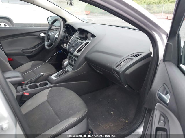 Ford FOCUS SE 2014 1FADP3F23EL434867 Image 5