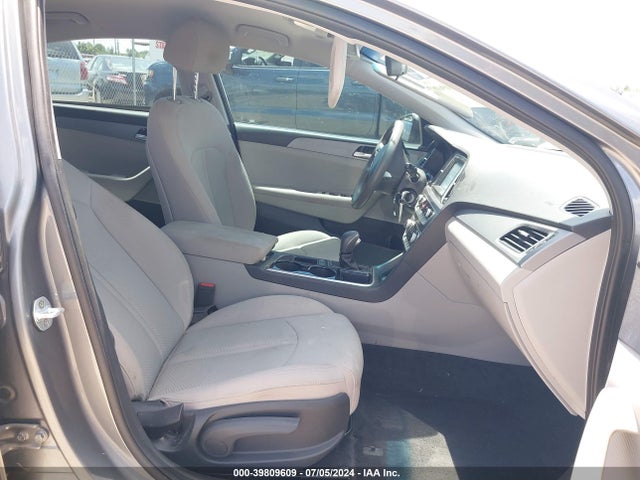 Hyundai SONATA SE 2019 5NPE24AF8KH792625 Image 5