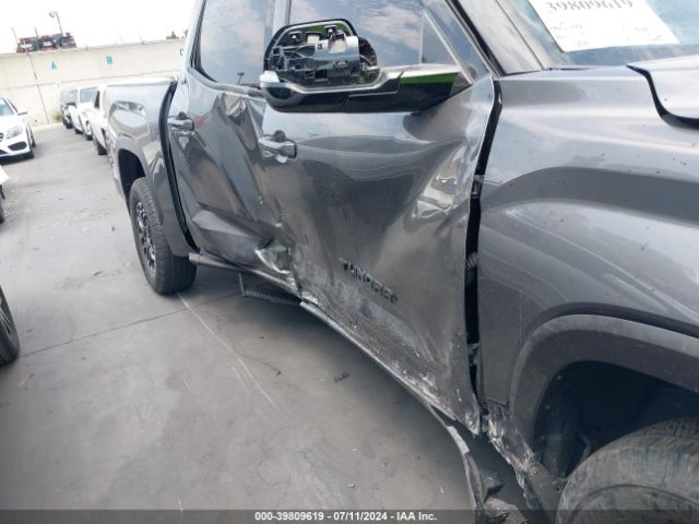 5TFLA5DB7NX014835 Toyota Tundra Sr5