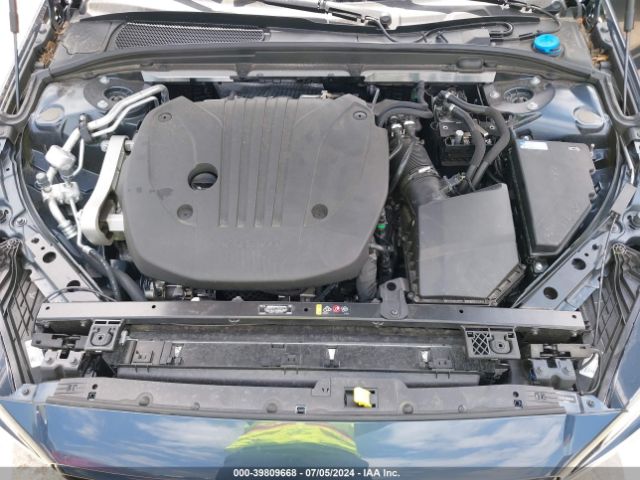 7JRL12FK4RG299139 Volvo S60 B5 Core Dark Theme