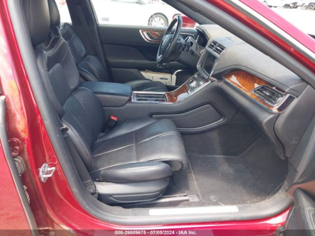 1LN6L9RP7K5612915 Lincoln Continental Reserve