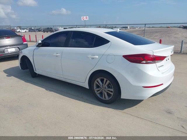 Hyundai ELANTRA SEL 2018 5NPD84LF7JH310653 Image 3