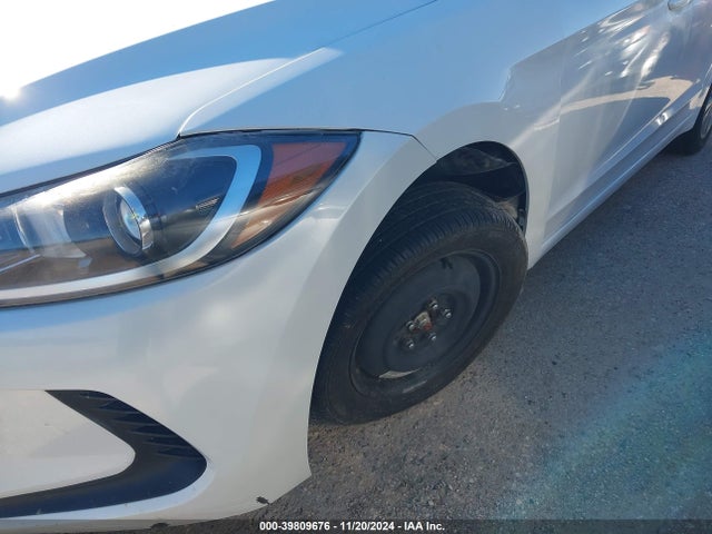 Hyundai ELANTRA SEL 2018 5NPD84LF7JH310653 Image 6