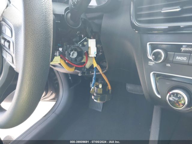 KNAGT4L33J5238509 KIA Optima Lx