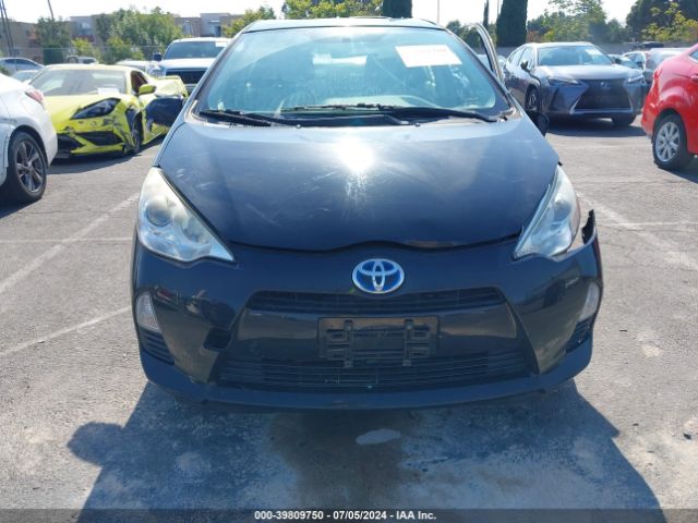 JTDKDTB35E1084369 Toyota Prius C One