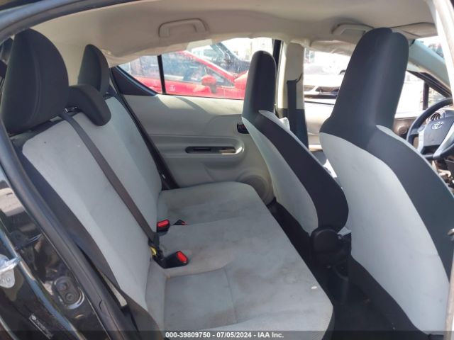 JTDKDTB35E1084369 Toyota Prius C One