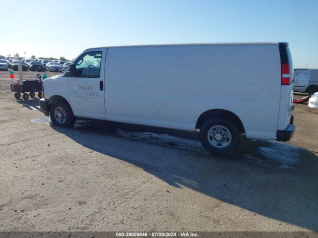 1GCWGBFG3H1172941 Chevrolet Express 2500 Work Van