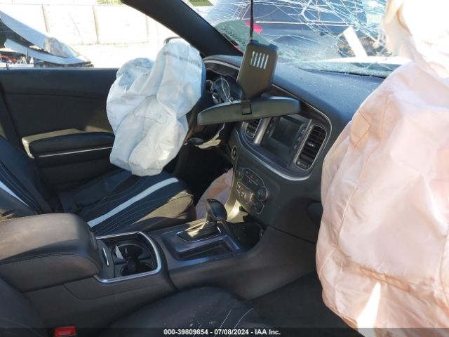 2C3CDXBG2FH730005 Dodge Charger Se