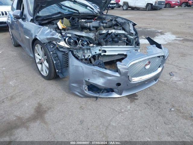 SAJWJ0FF0F8U60287 Jaguar Xf 3.0 Portfolio/3.0 Sport