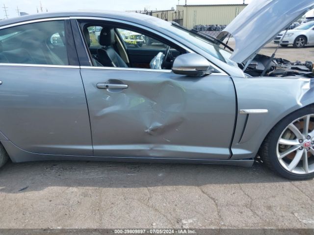 SAJWJ0FF0F8U60287 Jaguar Xf 3.0 Portfolio/3.0 Sport