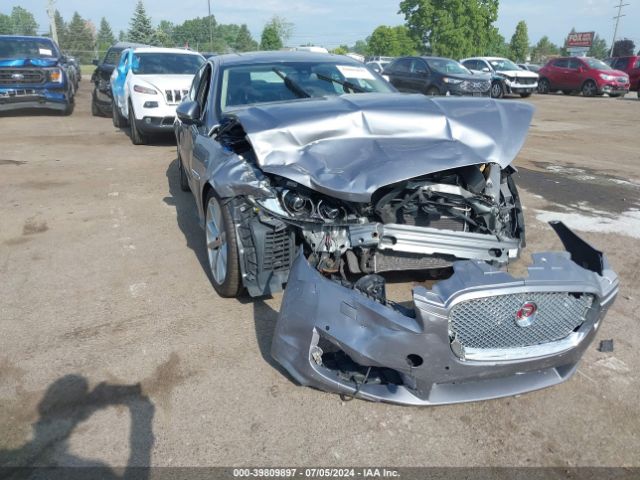 SAJWJ0FF0F8U60287 Jaguar Xf 3.0 Portfolio/3.0 Sport