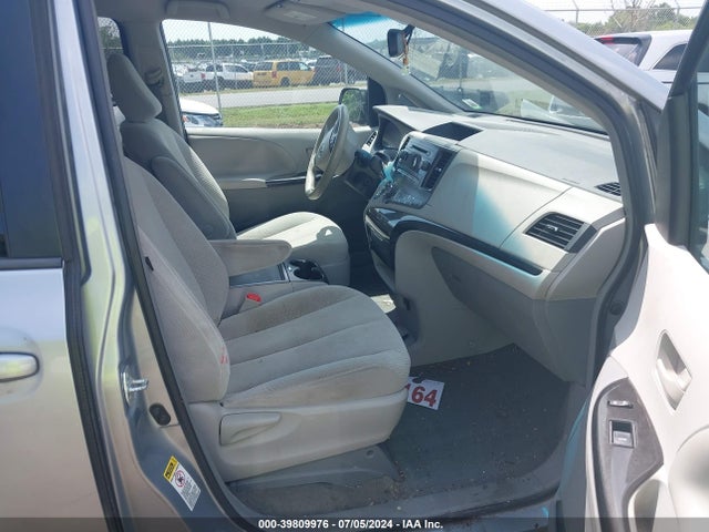 Toyota Sienna Le V6 8 Passenger 2014 5TDKK3DC2ES508807 Image 5