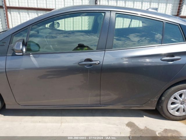 JTDKAMFU4N3160881 Toyota Prius Le