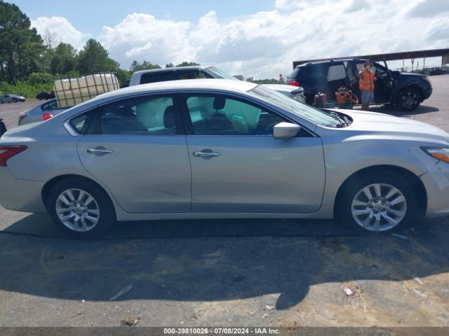 1N4AL3AP3HC114695 Nissan Altima 2.5/2.5 S/2.5 Sl/2.5 Sr/2.5 Sv