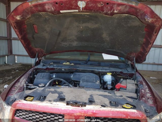 1C6RR7FG1JS348848 RAM 1500 Express Quad Cab 4x4 6'4 Box