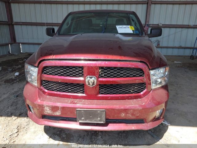 1C6RR7FG1JS348848 RAM 1500 Express Quad Cab 4x4 6'4 Box